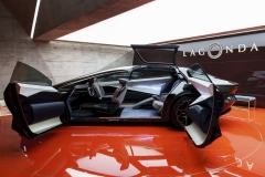 AstonMartinLagondaVision_2018__01