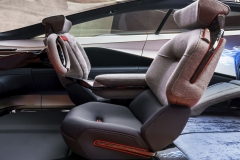 AstonMartinLagondaVision_2018__02
