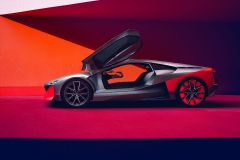 BMW_VisionMNext_2019_04