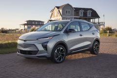 2022-Chevrolet-BoltEUV-001