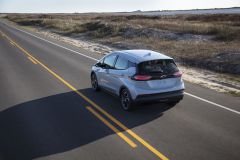 2022-Chevrolet-BoltEV-012