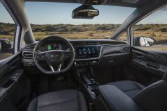 2022-Chevrolet-BoltEV-014