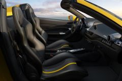 FerrariF8Spider_2019_AutoRok_13