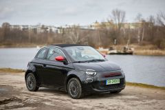 Fiat500C-RedElectric_Test2023_AutoRok_06