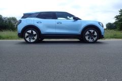 FordExplorer_AutoRok2025_06