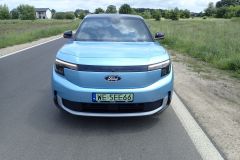 FordExplorer_AutoRok2025_08