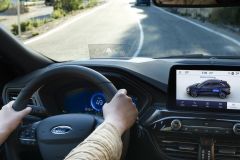 FordKuga_2019_AutoRok_24