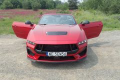 FordMustang_AutoRok2025_11
