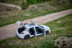 HondaCivic-eHEV_AutoRok2024_15