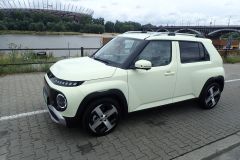 HyundaiInster_AutoRok2025_08