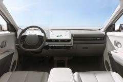 001_IONIQ_Product_Front