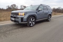 HyundaiSantaFePHEV_11