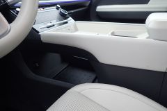 HyundaiSantaFePHEV_12
