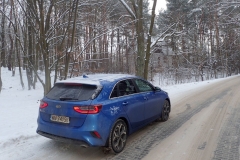KiaCeed_2019_test_06