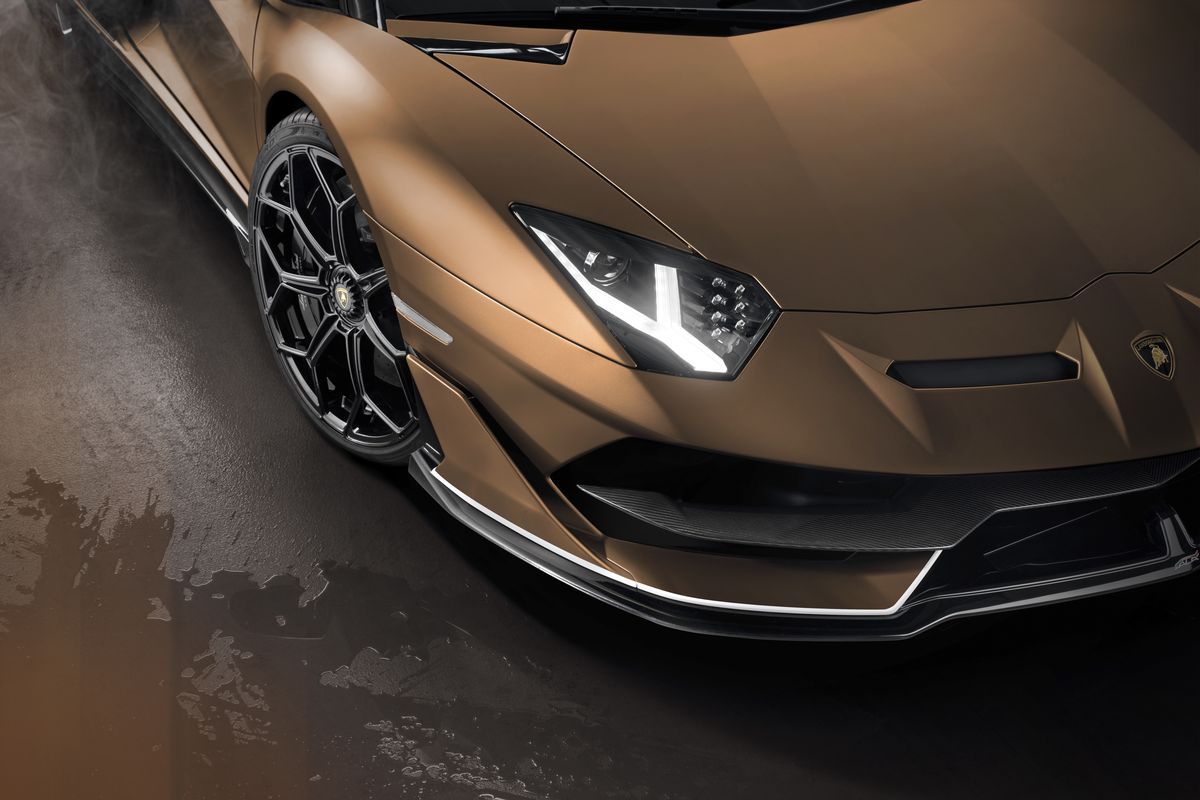 LamborghiniAventadorSVJRoadster_2019_AutoRok_13