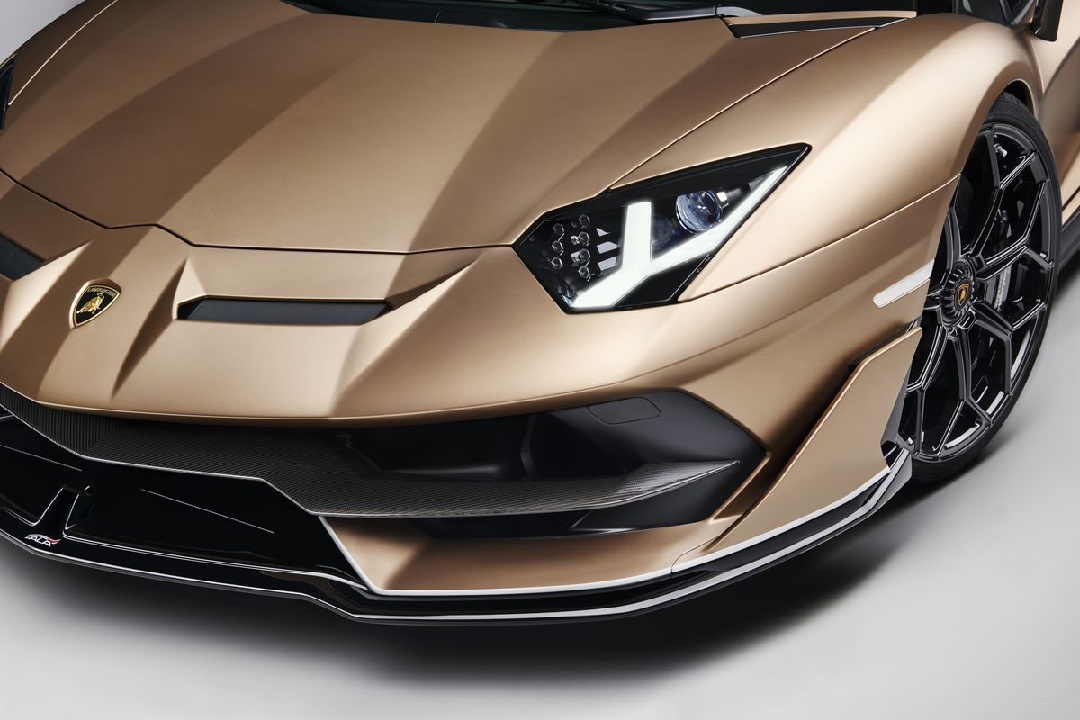 LamborghiniAventadorSVJRoadster_2019_AutoRok_40