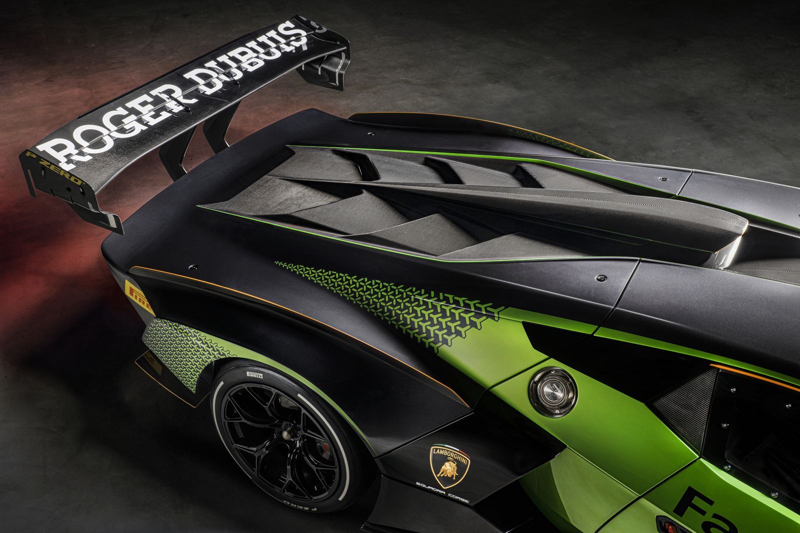 LamborghiniEssenzaSCV12_AutoRok_2020_16