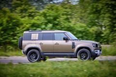 LandRoverDefender110_AutoRok2024_07