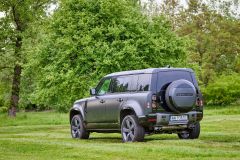 LandRoverDefender_AutoRok2023_03