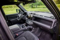 LandRoverDefender_AutoRok2023_04