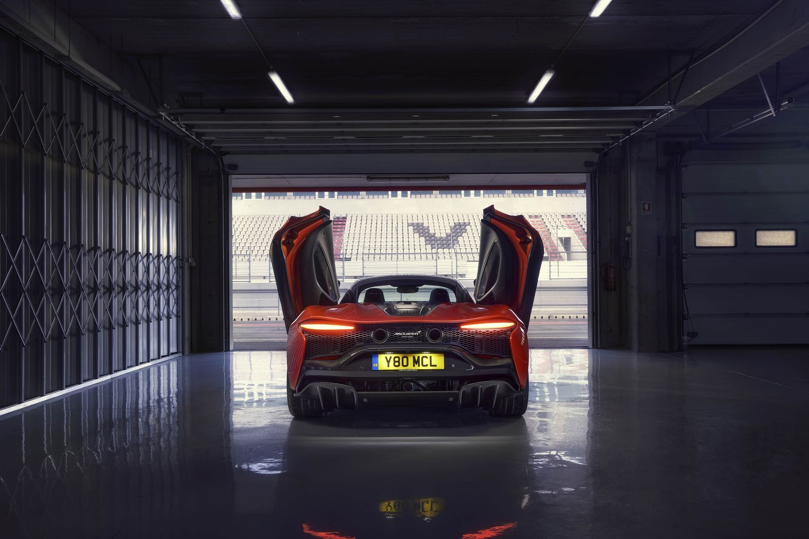 McLarenArtura_2021_13