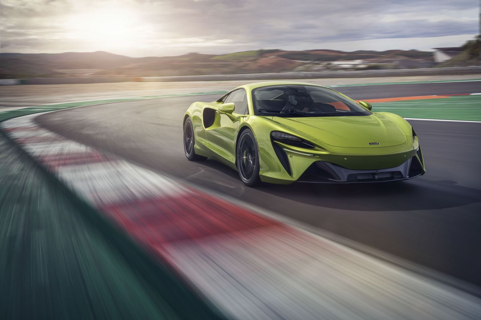 McLarenArtura_2021_15