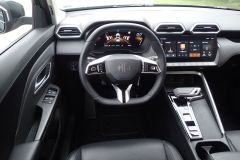 MG-ZS_AutoRok2025_11