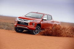 Mitsubishi_L200_AutoRok_2018_10