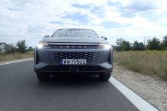 Omoda9SuperHybrid_AutoRok2025_11
