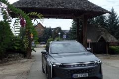 Omoda9SuperHybrid_AutoRok2025_14