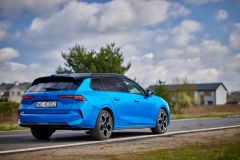 OpelAstraSportsTourerGS_AutoRok2024_02