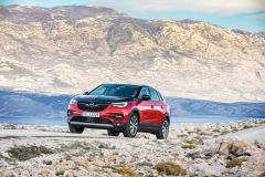 Opel Grandland X Hybrid4 AutoRok
