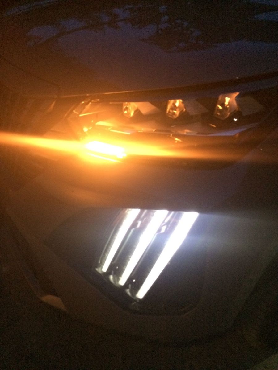 Peugeot-e2008_2024_AutoRok_02