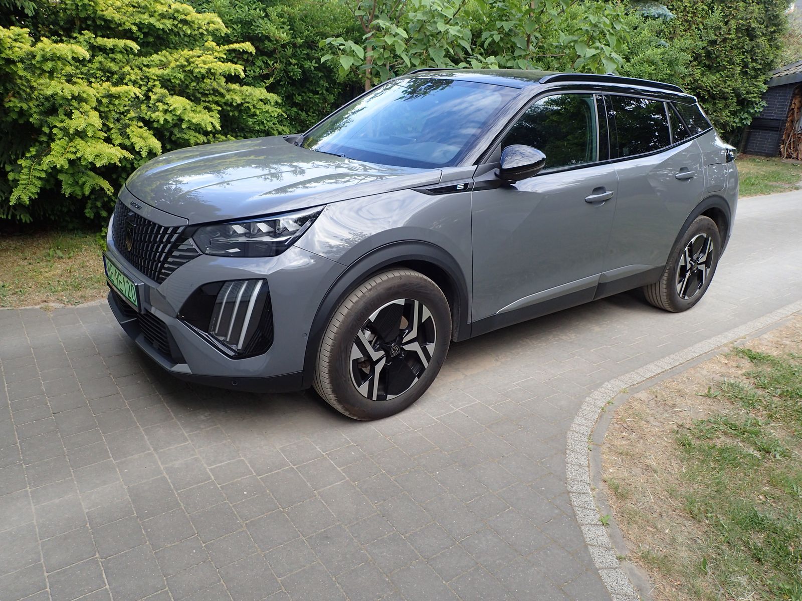 Peugeot-e2008_2024_AutoRok_03