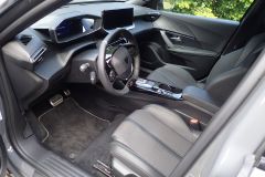 Peugeot-e2008_2024_AutoRok_04