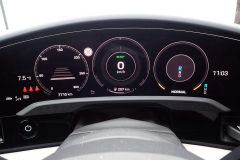 PorscheTaycan_AutoRok_2022_12