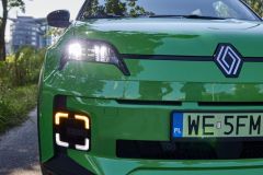 Renault5E_AutoRok2025_05