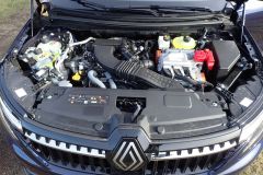 RenaultEspaceE-Tech_AutoRok_2023_10