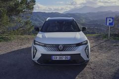 renault-scenic-e-tech-electric-iconic-arctic-white_3
