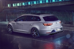 SeatLeonSTCupra370Carbon_2018__01
