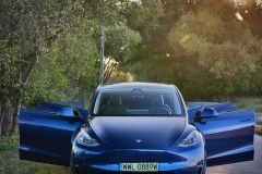 TeslamodelY_AutoRok-2024_06