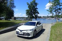 ToyotaCamry_2019_AutoRokTest08