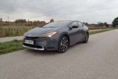 ToyoytaPrius_AutoRok_2023_07