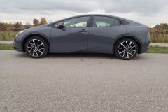 ToyoytaPrius_AutoRok_2023_08