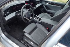 VolkswagenPassatElegance_AutoRok2024_02