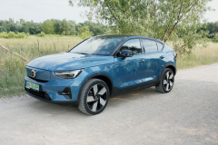 VolvoC40Recharge_2022_testAutoRok_06