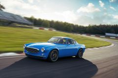 Volvo_P1800_Cyan_2021_01