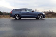 VolvoV60T6-AutoRok2025-03
