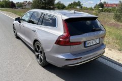 VolvoV60-T8AWD_AutoRok2026_01