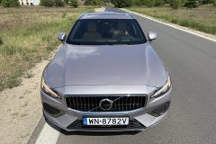 VolvoV60-T8AWD_AutoRok2026_02